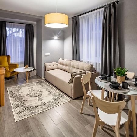 Квартира В Центрі Lviv Bagian luar foto