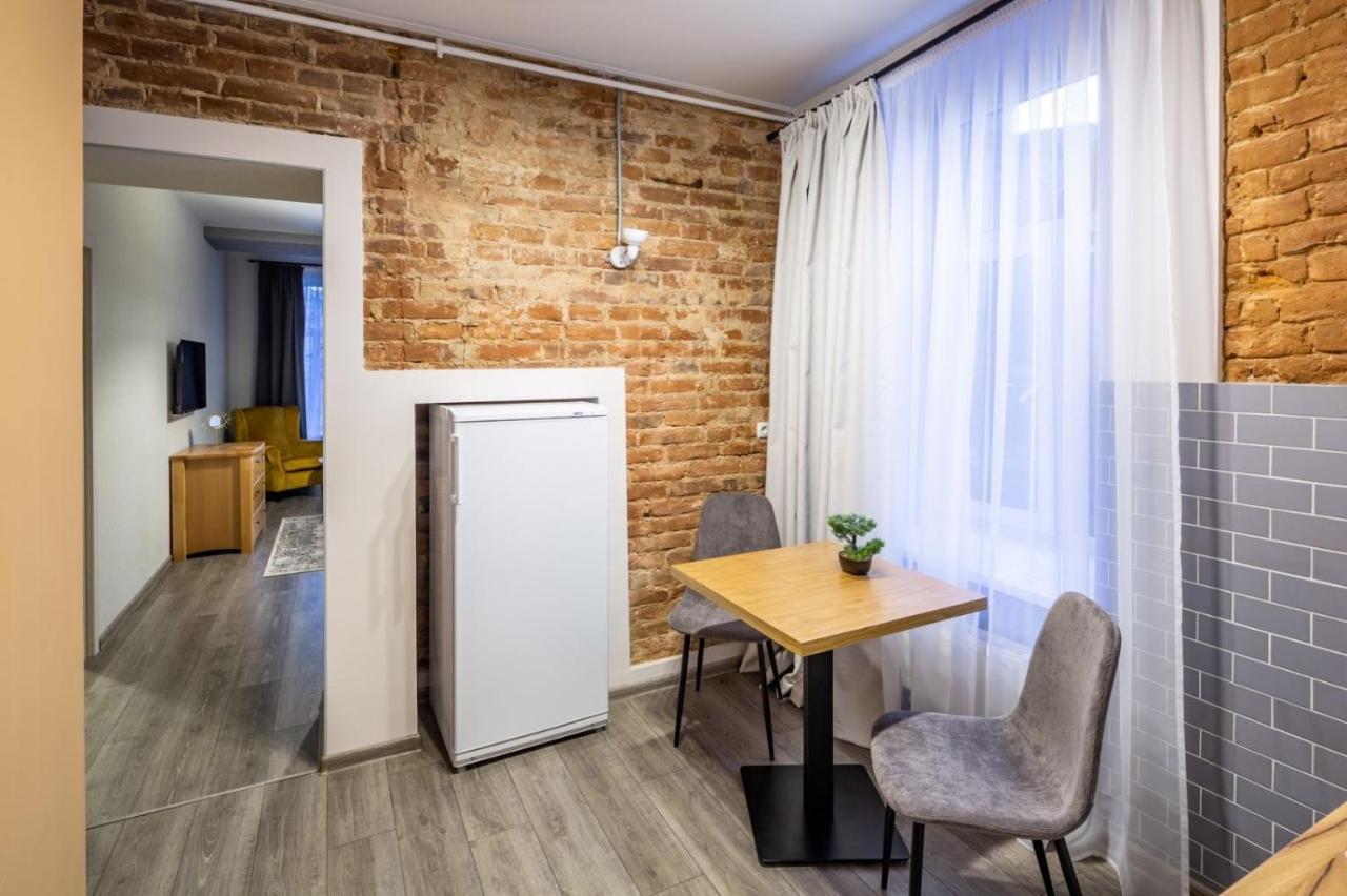 Квартира В Центрі Lviv Bagian luar foto